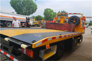 麦积附近拖车电话号码服务